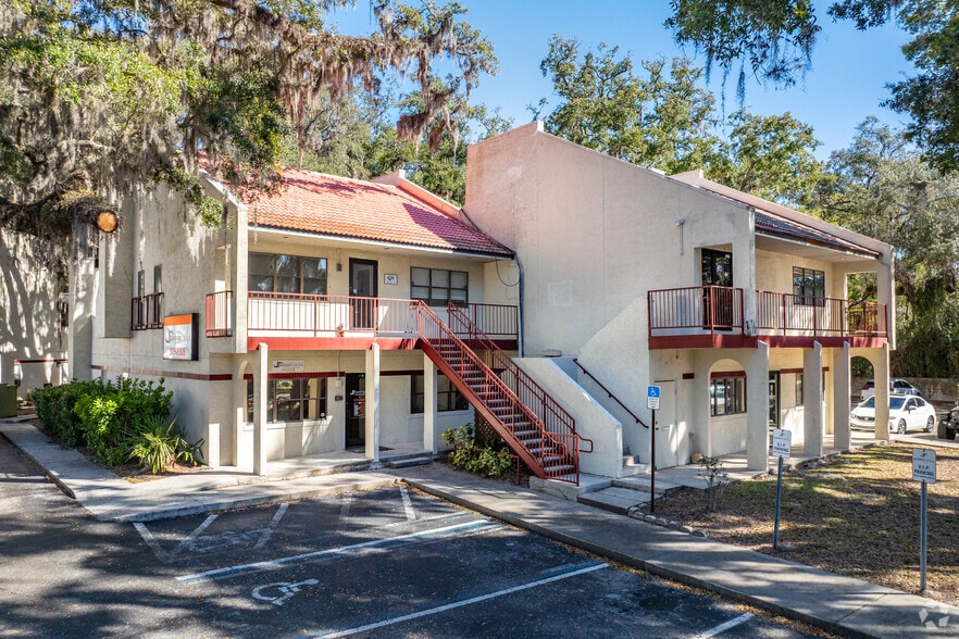 More Photos Of 2233 Park Ave, Orange Park Office For Sale
