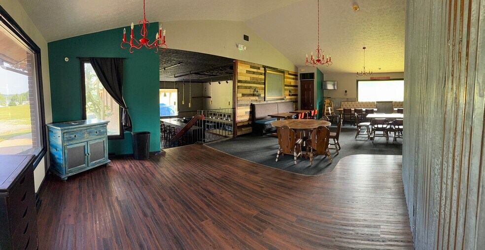 More Photos Of 12318 State Highway 18, Conneaut Lake Freestanding For Lease