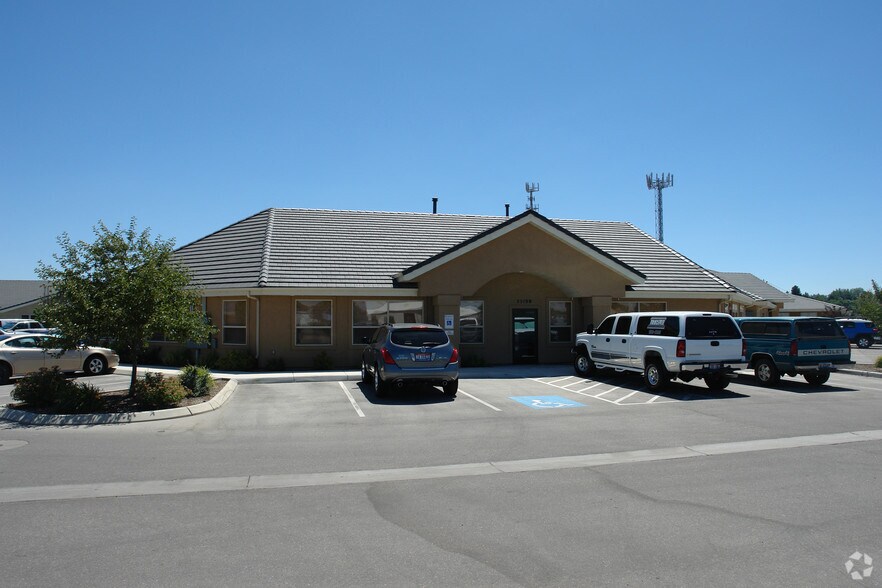 More Photos Of 5519 N Glenwood St, Garden City Office For Lease