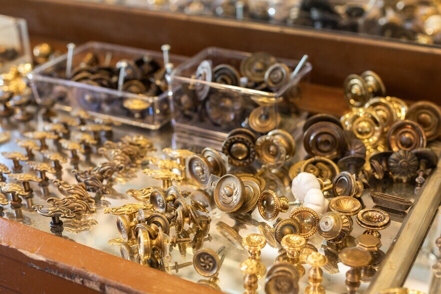 More Photos Of 1901 W Alabama St, Houston Freestanding For Sale