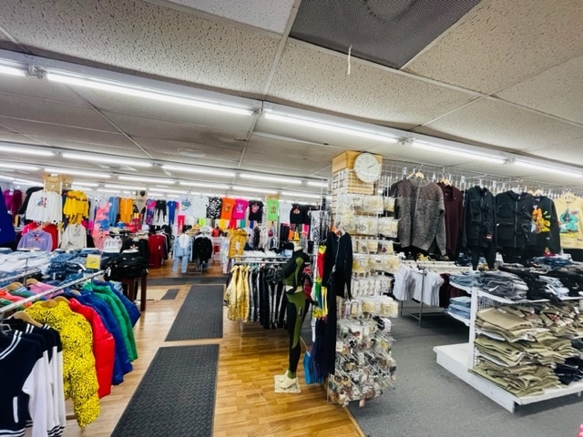 More Photos Of 3235 W Chicago Ave, Chicago Storefront For Sale