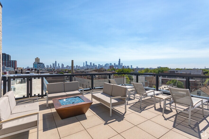 More Photos Of 1819 W Division St, Chicago Apartments For Lease