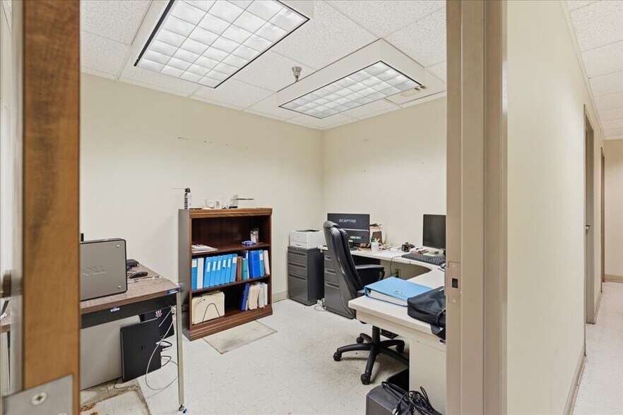 More Photos Of 1609 W 1st North St, Morristown Loft Creative Space For Sale