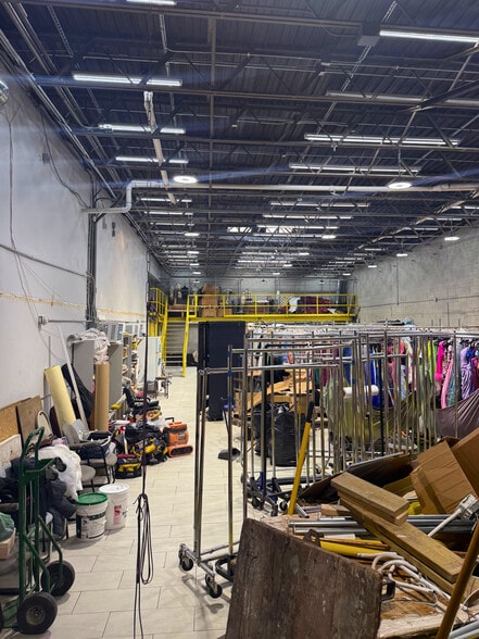 More Photos Of 1385 Seabury Ave, Bronx Warehouse For Lease