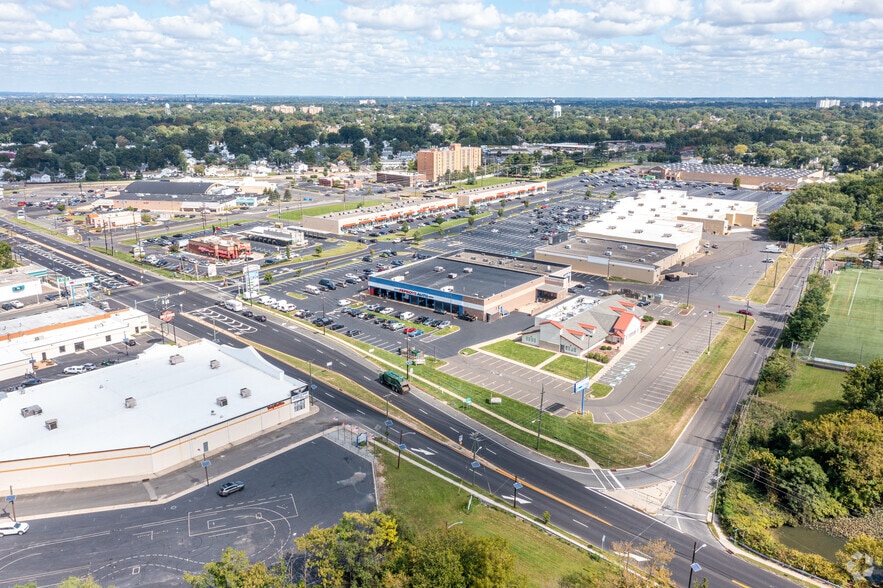More Photos Of 130 Black Horse Pike, Audubon Unknown For Lease
