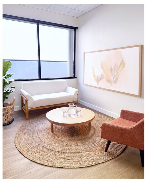 Primary Photo Of 1990 Westwood Blvd, Los Angeles Coworking Space