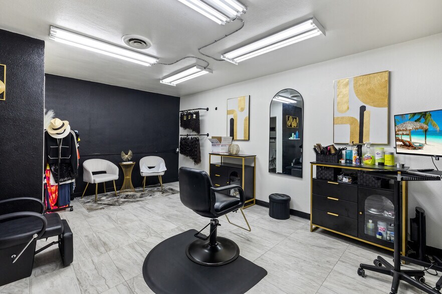 More Photos Of 4100-4102 W Magnolia Blvd, Burbank Storefront For Sale