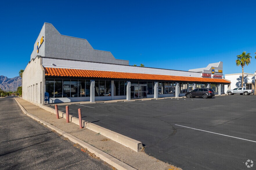 More Photos Of 4741-4751 E Speedway Blvd, Tucson General Retail For Lease