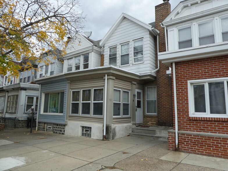 More Photos Of , Philadelphia Unknown For Sale