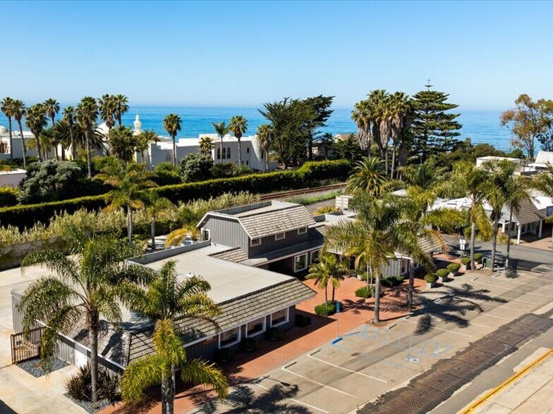 More Photos Of 3823 Santa Claus Ln, Carpinteria Restaurant For Sale