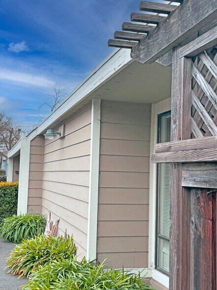 More Photos Of 456 South E St, Santa Rosa Office Residential For Lease