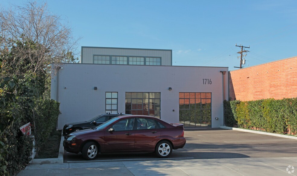 More Photos Of 1710-1716 12th St, Santa Monica Office For Lease