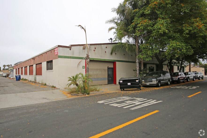 More Photos Of 1526 S Centre St, San Pedro Warehouse For Sale