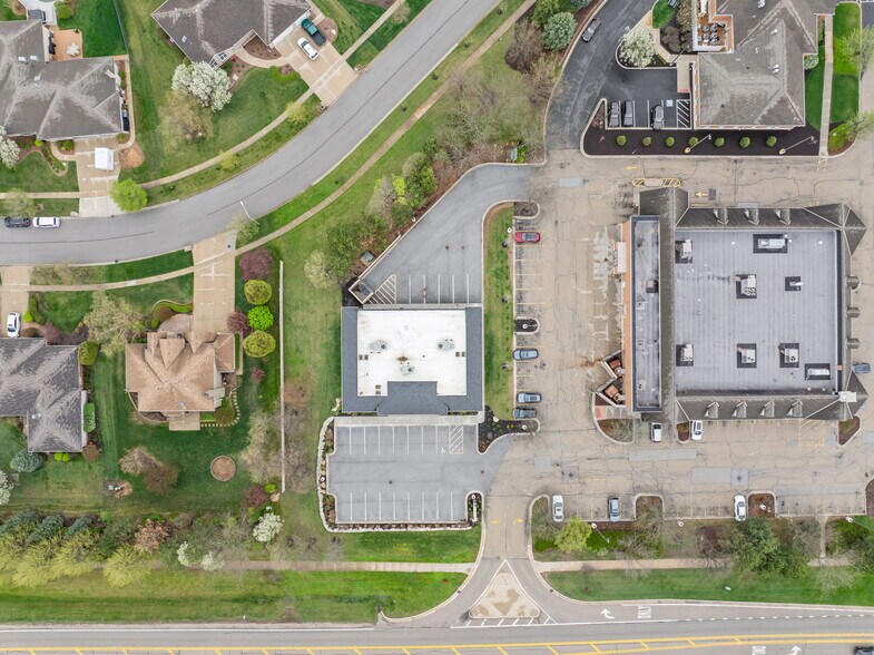 More Photos Of 11240 W Laraway Rd, Frankfort Storefront Retail Office For Sale