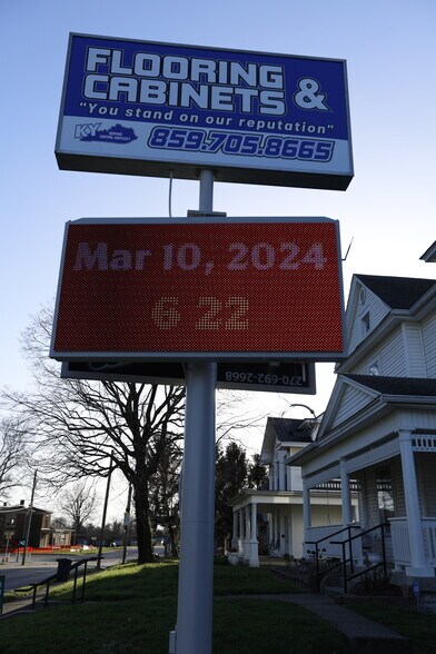 More Photos Of 325 W Main St, Lebanon Office Residential For Sale