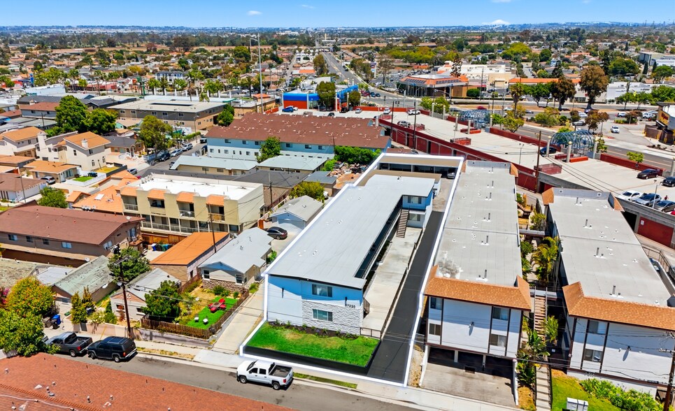 More Photos Of 17220 Grevillea Ave, Lawndale Apartments For Sale
