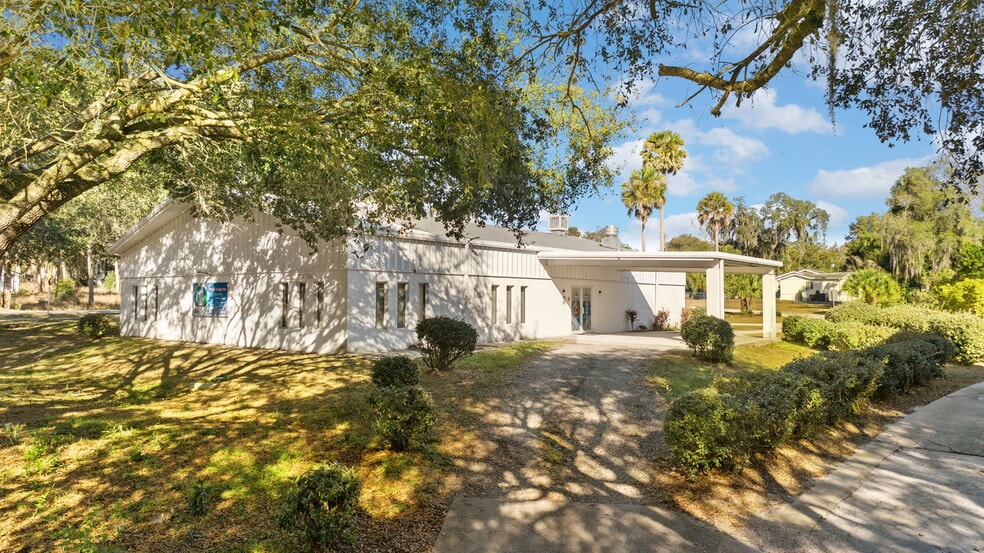 More Photos Of 201 W University Ave, Orange City Religious Facility For Sale