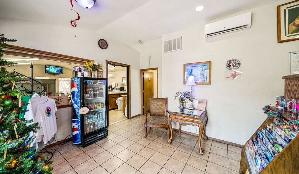 More Photos Of 2600 S Muskogee Ave, Tahlequah Hotel For Sale