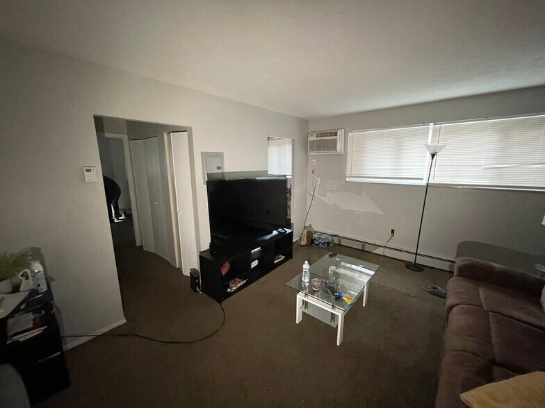More Photos Of 17740 Lakeshore Blvd, Cleveland Apartments For Sale