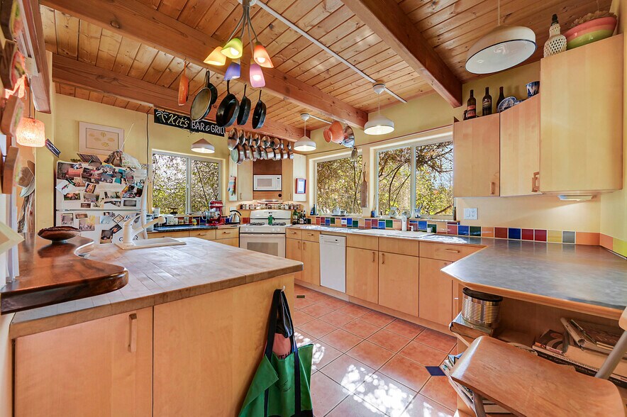 More Photos Of 1673 Woodland Dr, Port Townsend Winery Vineyard For Sale