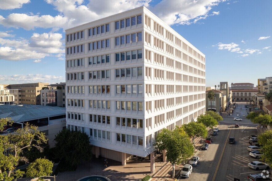 More Photos Of 301 E Colorado Blvd, Pasadena Office For Lease
