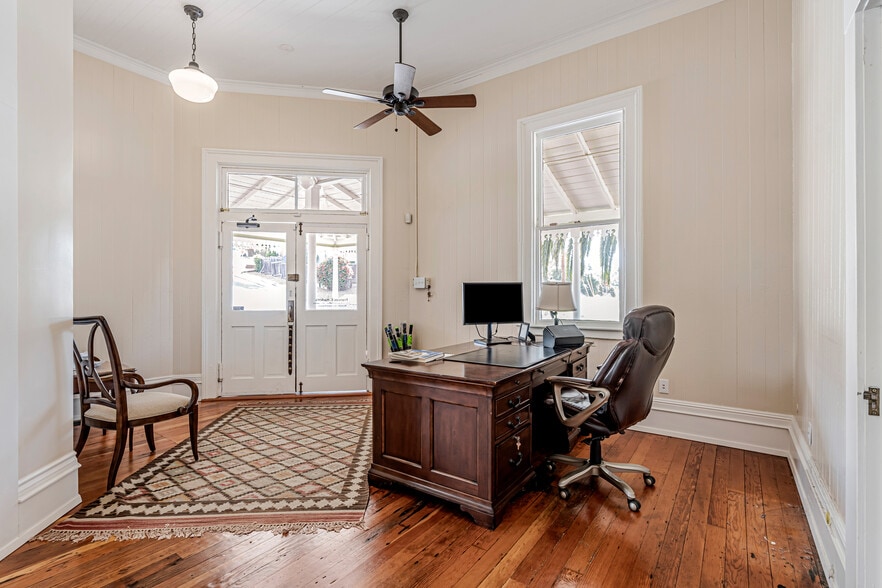 More Photos Of 602 W K St, Benicia Freestanding For Sale