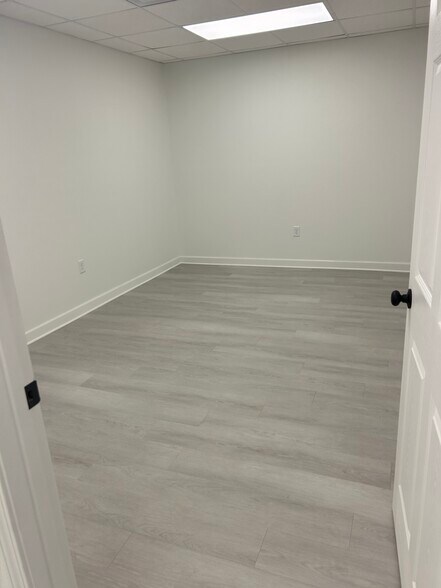 More Photos Of 820 Highway 43, Saraland Office For Lease