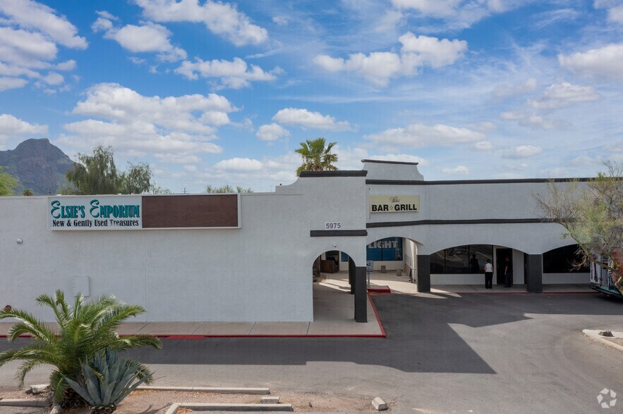 More Photos Of 5975 W Western Way Cir, Tucson Unknown For Lease