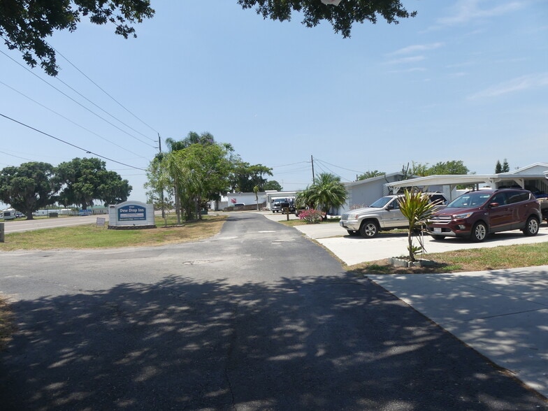 More Photos Of 8761 FL-78, Okeechobee Manufactured Housing Mobile Home Park For Sale