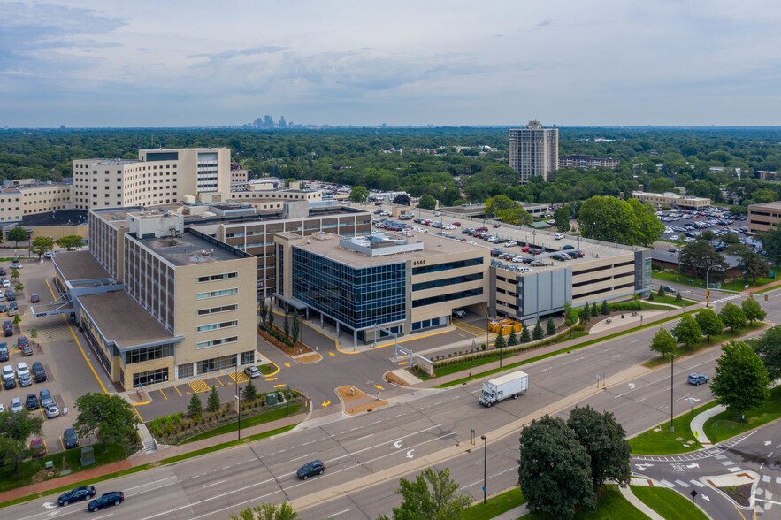 More Photos Of 6565 S France Ave, Edina Medical For Lease