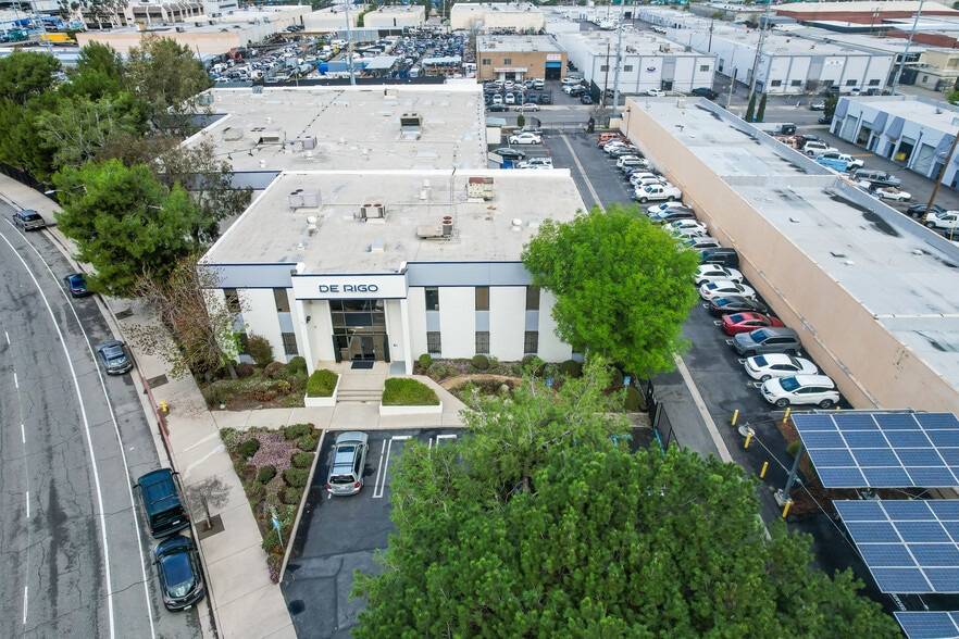 More Photos Of 10941 La Tuna Cyn, Sun Valley Warehouse For Sale