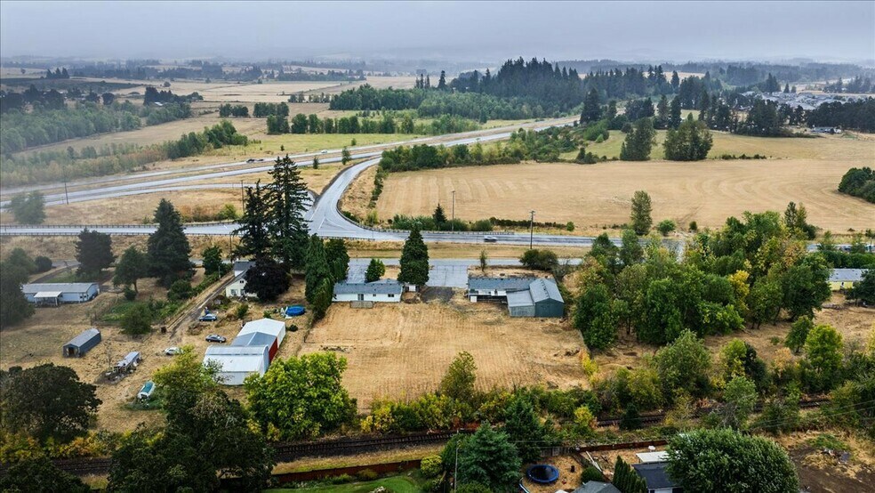 More Photos Of 941 Beaver Creek Rd, Aumsville Industrial For Sale