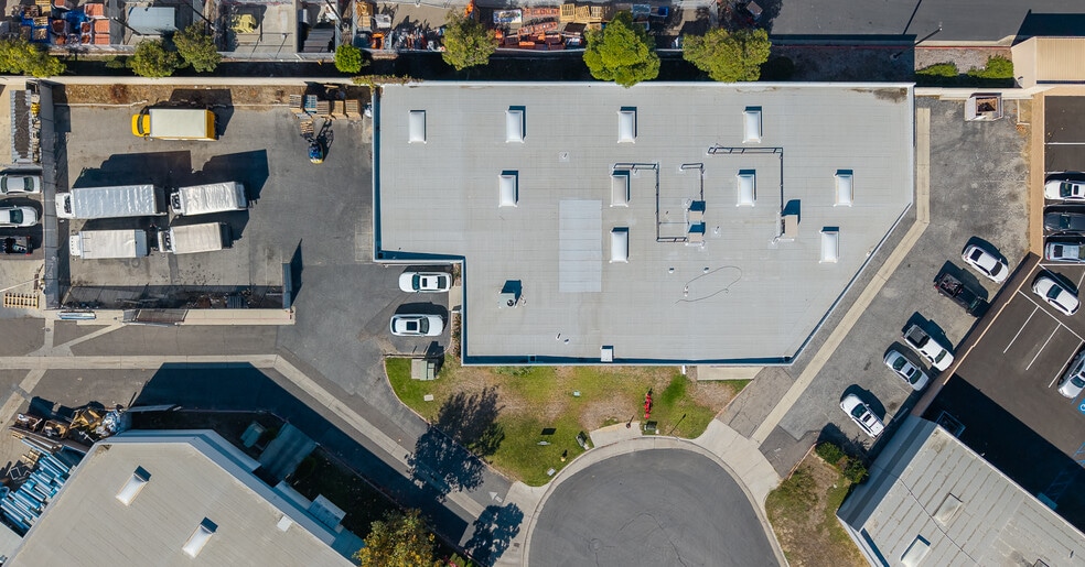 More Photos Of 5921-5923 Lakeshore Dr, Cypress Warehouse For Sale