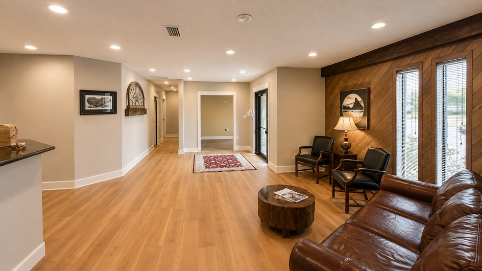 More Photos Of 5114-5116 Stepp Ave, Jacksonville Warehouse For Sale