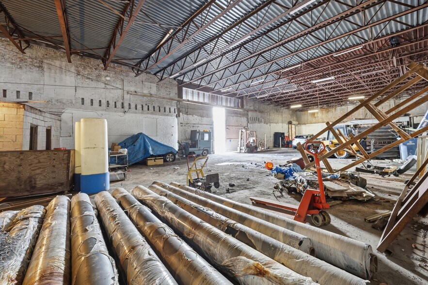 More Photos Of 688 E Eagle St, Buffalo Warehouse For Sale