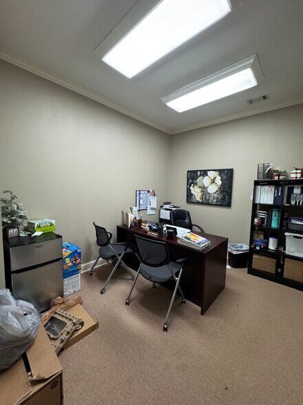 More Photos Of 800 Old Dawson Village Rd E, Dawsonville Office For Sale
