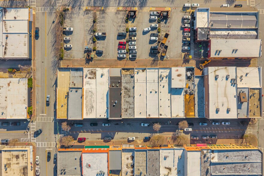 More Photos Of 62 Doyle St, Toccoa Storefront Retail Office For Sale