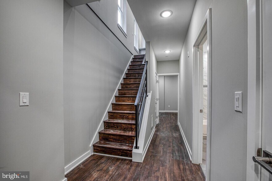 More Photos Of 1316 S Broad St, Philadelphia Apartments For Sale