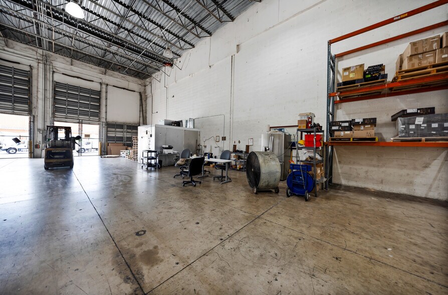 More Photos Of 3301-3389 NW 97th Ave, Miami Warehouse For Lease