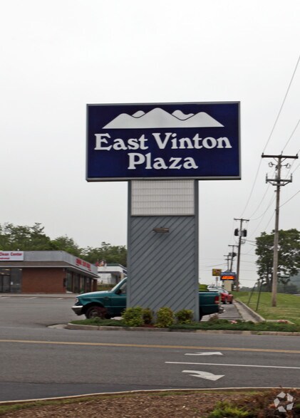 More Photos Of 1952 E Washington Ave, Vinton Unknown For Lease