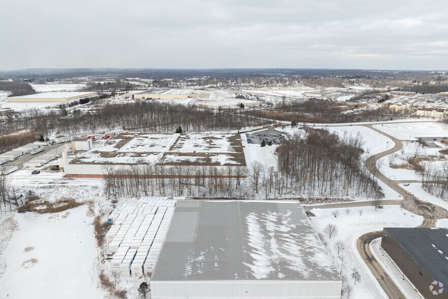 More Photos Of 9455 Rosemont Dr, Streetsboro Industrial For Sale