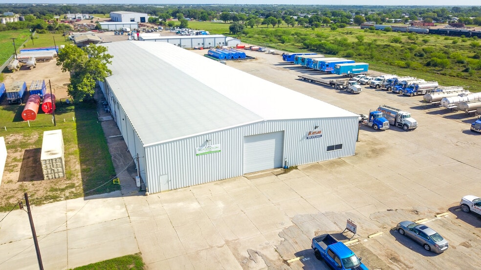Primary Photo Of 808 Bob White Rd, Victoria Warehouse For Sale