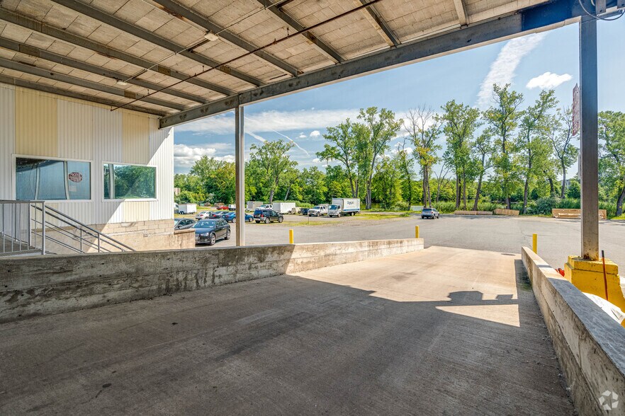 More Photos Of 101 Alexander Ave, Pompton Plains Warehouse For Lease