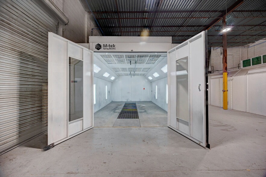 More Photos Of 1001 E Skagway Ave, Tampa Warehouse For Lease