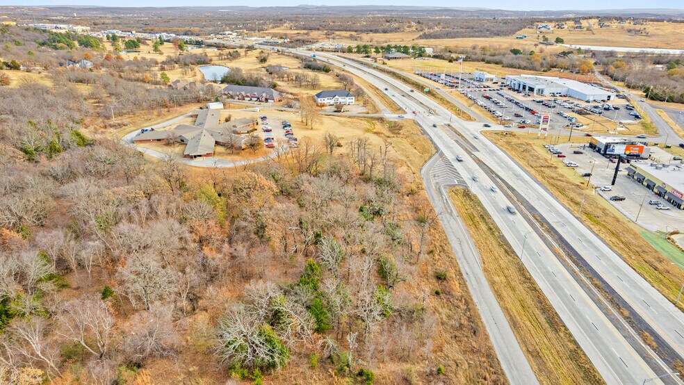 More Photos Of 1075 George Nigh Expy, Mcalester Land For Sale