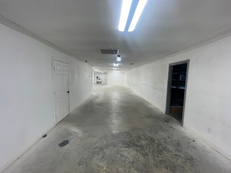 More Photos Of 13555 Old Spanish Trl, Boutte Warehouse For Sale