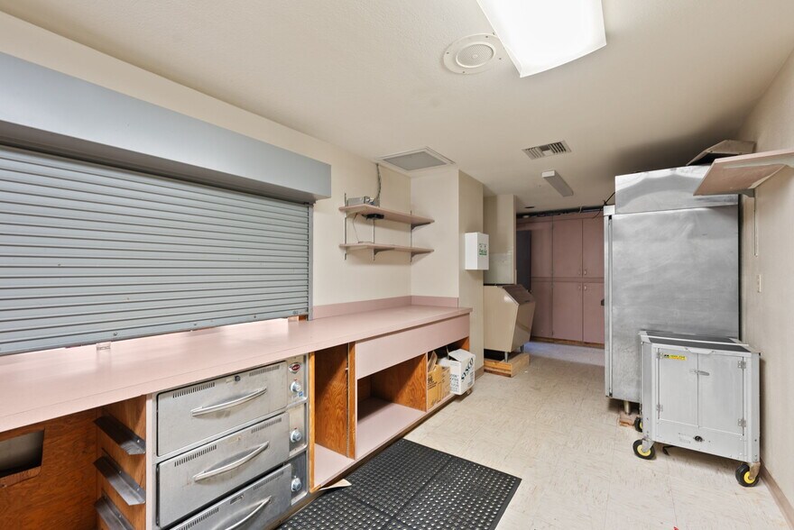 More Photos Of 3105 NW O. B. Riley Rd, Bend Hotel For Sale