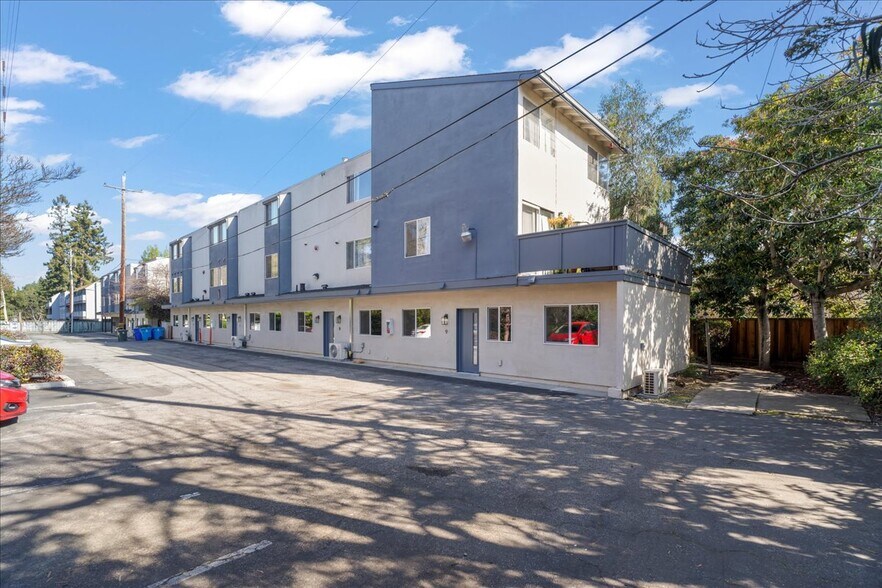 More Photos Of 620 Alamo Ct, Mountain View Apartments For Sale