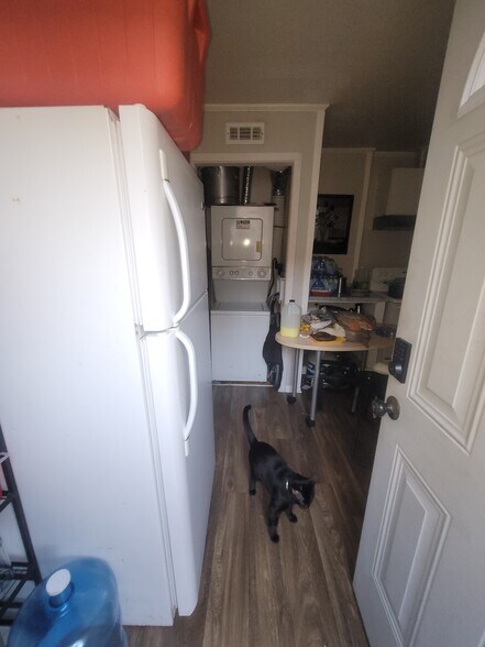 More Photos Of 1458 W 32nd St, Indianapolis Apartments For Sale