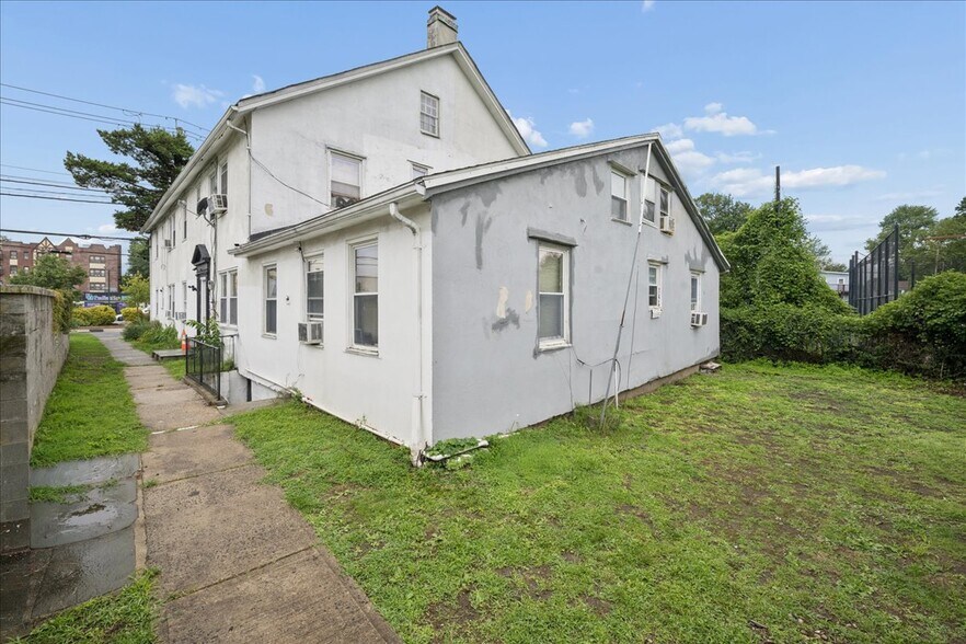 More Photos Of 115 N Barry Ave, Mamaroneck Apartments For Sale